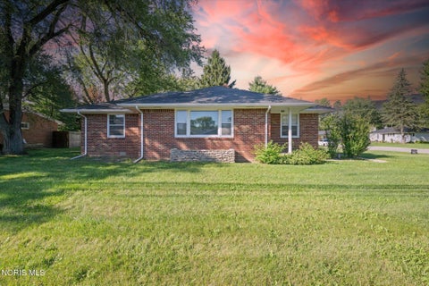 Photo of 28509 Mccarty Drive, Perrysburg, OH 43551 (MLS # 10013663)