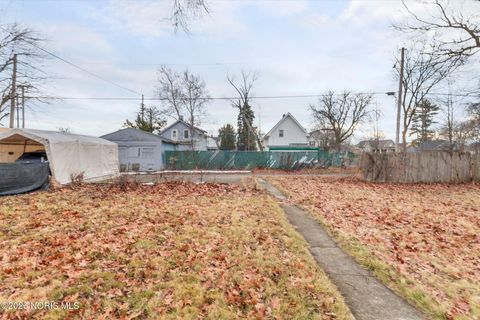 Tiny photo for 1805 Oakwood Avenue, Toledo, OH 43607 (MLS # 10003396)