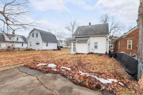 Tiny photo for 1805 Oakwood Avenue, Toledo, OH 43607 (MLS # 10003396)