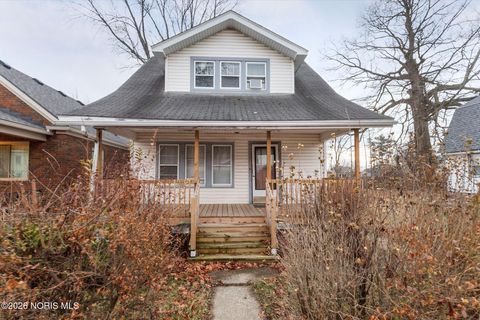 Tiny photo for 1805 Oakwood Avenue, Toledo, OH 43607 (MLS # 10003396)