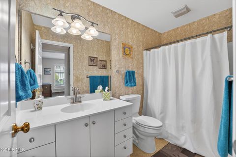 Tiny photo for 20 Main St Circle, Sylvania, OH 43560 (MLS # 10006740)