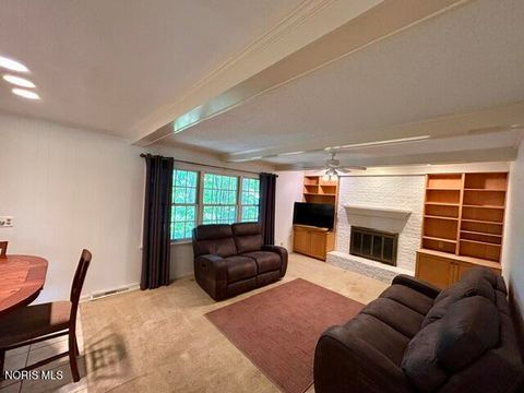 Tiny photo for 6808 Hickory Hill Court, Maumee, OH 43537 (MLS # 10008028)