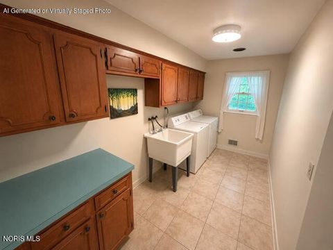 Tiny photo for 6808 Hickory Hill Court, Maumee, OH 43537 (MLS # 10008028)