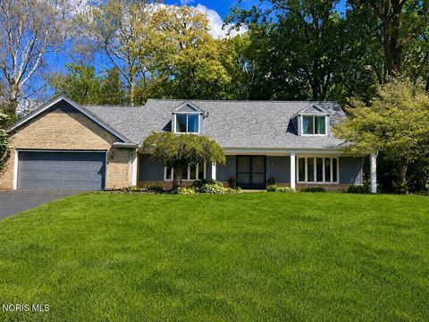 Photo of 6808 Hickory Hill Court, Maumee, OH 43537 (MLS # 10008028)
