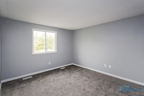 Tiny photo for 5457 Thornbrook Trail, Toledo, OH 43611 (MLS # 10007406)