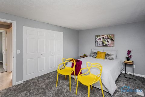 Tiny photo for 5457 Thornbrook Trail, Toledo, OH 43611 (MLS # 10007406)