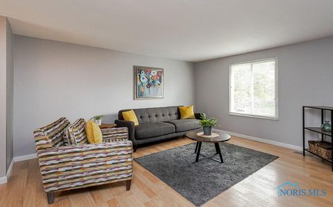 Tiny photo for 5457 Thornbrook Trail, Toledo, OH 43611 (MLS # 10007406)