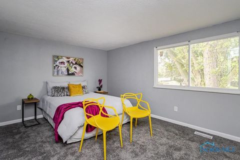 Tiny photo for 5457 Thornbrook Trail, Toledo, OH 43611 (MLS # 10007406)