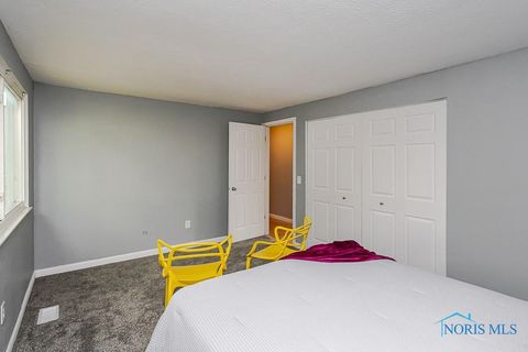 Tiny photo for 5457 Thornbrook Trail, Toledo, OH 43611 (MLS # 10007406)