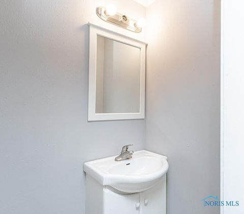 Tiny photo for 5457 Thornbrook Trail, Toledo, OH 43611 (MLS # 10007406)