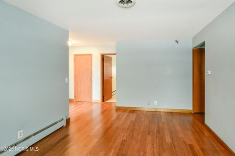 Tiny photo for 111 E 10th Street, Port Clinton, OH 43452 (MLS # 10002174)