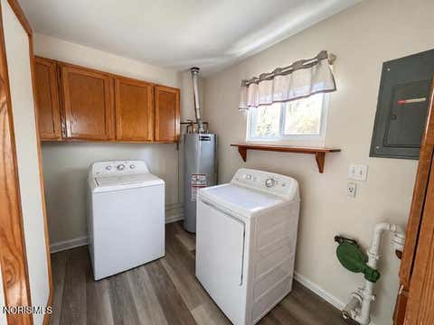 Tiny photo for 1132 Hugo Street, Maumee, OH 43537 (MLS # 10009678)
