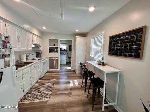 Tiny photo for 1132 Hugo Street, Maumee, OH 43537 (MLS # 10009678)