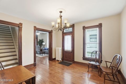 Tiny photo for 409 W Wooster Street, Bowling Green, OH 43402 (MLS # 10006358)