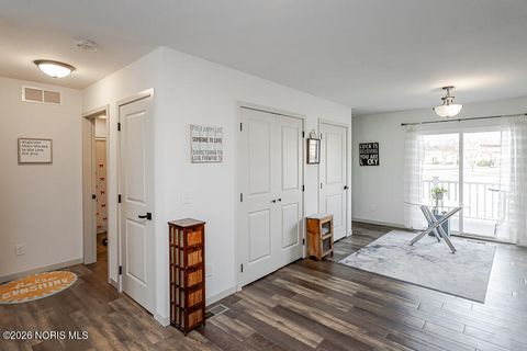 Tiny photo for 5736 Aurora Place, Sylvania, OH 43560 (MLS # 10003199)