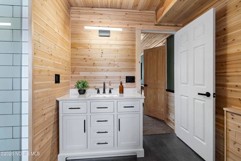 Tiny photo for 1611 Latcha Road, Millbury, OH 43447 (MLS # 10003592)