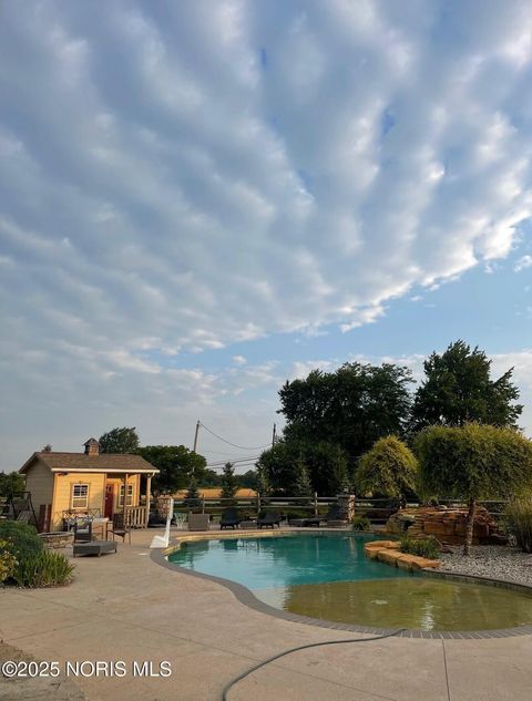 Tiny photo for 9488 Roberts Avenue, Perrysburg, OH 43551 (MLS # 10002190)