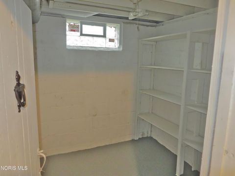 Tiny photo for 4325 Fir Lane, Toledo, OH 43613 (MLS # 10008457)