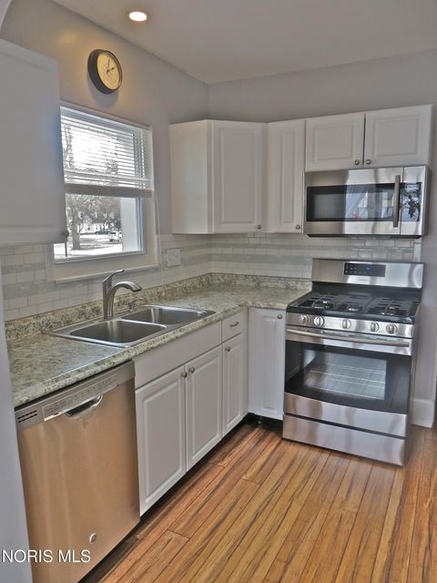 Tiny photo for 4325 Fir Lane, Toledo, OH 43613 (MLS # 10008457)