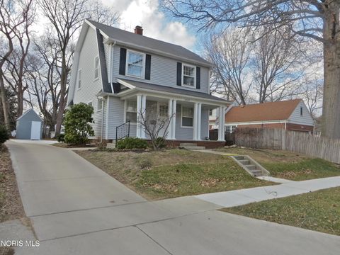 Photo of 4325 Fir Lane, Toledo, OH 43613 (MLS # 10008457)