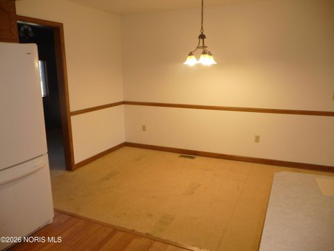Tiny photo for 443 W College Avenue #443, Pemberville, OH 43450 (MLS # 10002905)