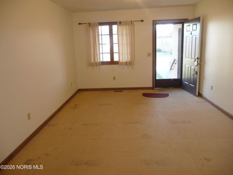 Tiny photo for 443 W College Avenue #443, Pemberville, OH 43450 (MLS # 10002905)