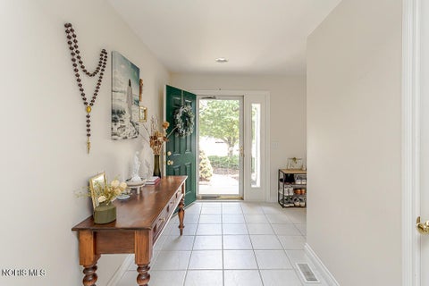 Tiny photo for 26395 E Wexford Drive, Perrysburg, OH 43551 (MLS # 10010187)