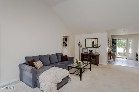 Tiny photo for 26395 E Wexford Drive, Perrysburg, OH 43551 (MLS # 10010187)