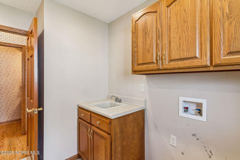 Tiny photo for 8478 Indian Drive, Findlay, OH 45840 (MLS # 10000169)