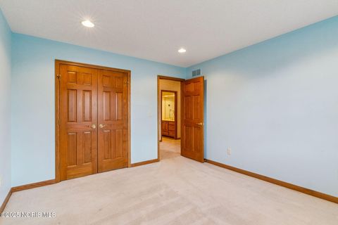 Tiny photo for 8478 Indian Drive, Findlay, OH 45840 (MLS # 10000169)