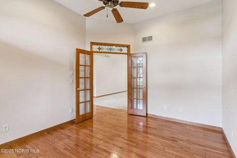 Tiny photo for 8478 Indian Drive, Findlay, OH 45840 (MLS # 10000169)