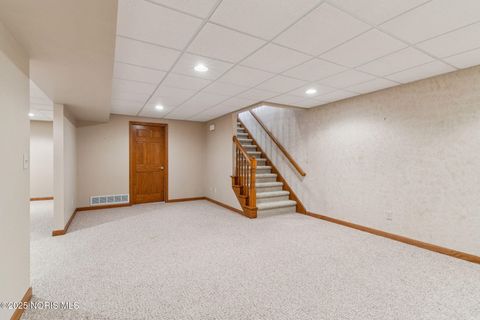 Tiny photo for 8478 Indian Drive, Findlay, OH 45840 (MLS # 10000169)
