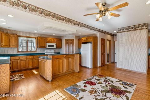 Tiny photo for 8478 Indian Drive, Findlay, OH 45840 (MLS # 10000169)
