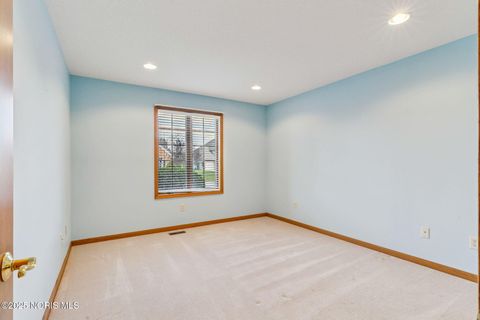 Tiny photo for 8478 Indian Drive, Findlay, OH 45840 (MLS # 10000169)
