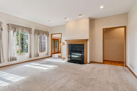 Tiny photo for 8478 Indian Drive, Findlay, OH 45840 (MLS # 10000169)