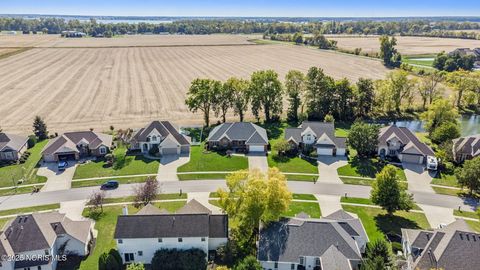 Tiny photo for 8478 Indian Drive, Findlay, OH 45840 (MLS # 10000169)