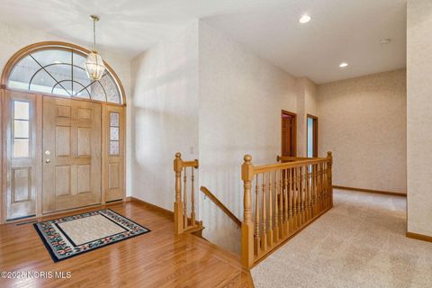 Tiny photo for 8478 Indian Drive, Findlay, OH 45840 (MLS # 10000169)