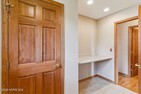 Tiny photo for 8478 Indian Drive, Findlay, OH 45840 (MLS # 10000169)