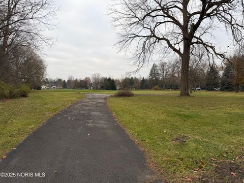 Photo of 6959 Pilliod Road, Holland, OH 43528 (MLS # 10001605)