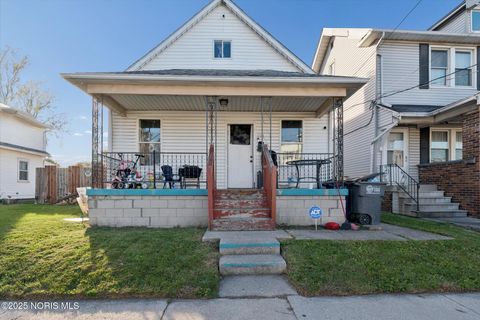 Photo of 339 Burger Street, Toledo, OH 43605 (MLS # 10000696)
