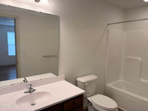 Tiny photo for 5747 Aurora Place # 23, Sylvania, OH 43560 (MLS # 10005663)