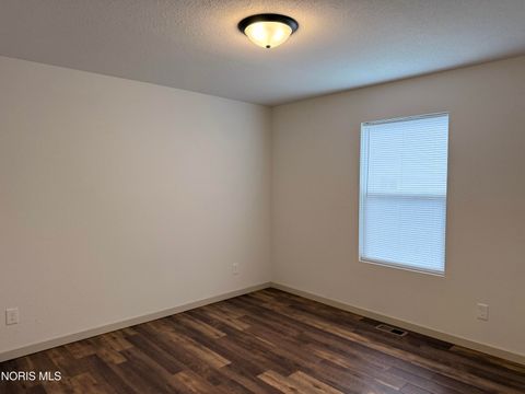 Tiny photo for 5747 Aurora Place # 23, Sylvania, OH 43560 (MLS # 10005663)