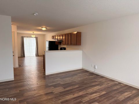 Tiny photo for 5747 Aurora Place # 23, Sylvania, OH 43560 (MLS # 10005663)