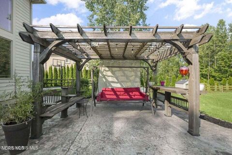 Tiny photo for 4271 Cranberry Lane, Sylvania, OH 43560 (MLS # 10006939)