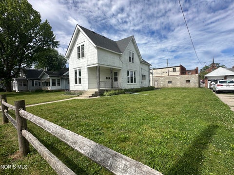 Multifamily For Sale - 160 Oak Street<br/> Rossford, OH 43460