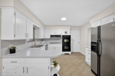 Tiny photo for 5926 Sylvan Green Road, Sylvania, OH 43560 (MLS # 10003148)