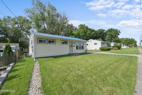 Tiny photo for 539 W Crawford Avenue, Toledo, OH 43612 (MLS # 10008808)