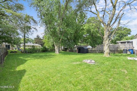 Tiny photo for 539 W Crawford Avenue, Toledo, OH 43612 (MLS # 10008808)