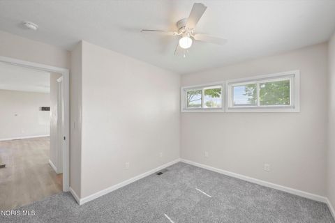 Tiny photo for 539 W Crawford Avenue, Toledo, OH 43612 (MLS # 10008808)