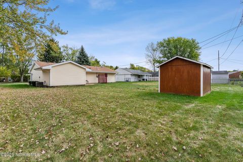 Tiny photo for 1808 Glenwood Street, Findlay, OH 45840 (MLS # 10000314)